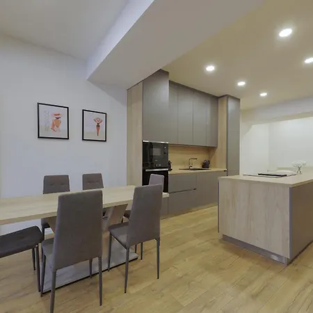 Shone Old Town 2 Bedroom * Pozsony