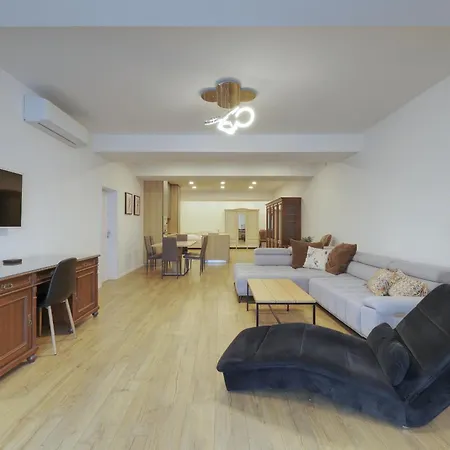 Shone Old Town 2 Bedroom *