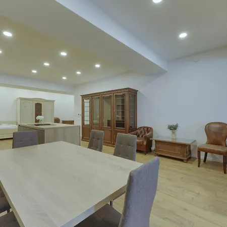 Apartmán Shone Old Town 2 Bedroom Bratislava