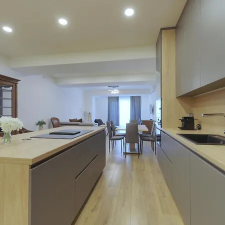 Shone Old Town 2 Bedroom *