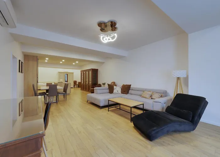 Shone Old Town 2 Bedroom Apartmán