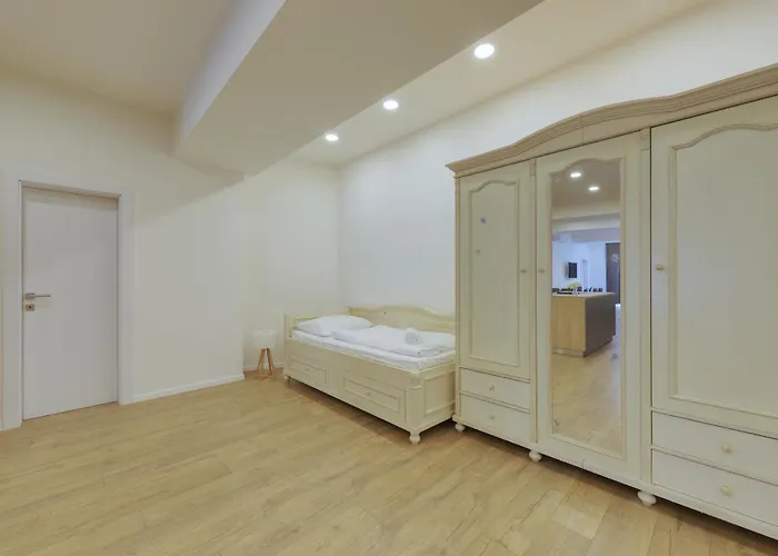 Shone Old Town 2 Bedroom Апартаменты Братислава