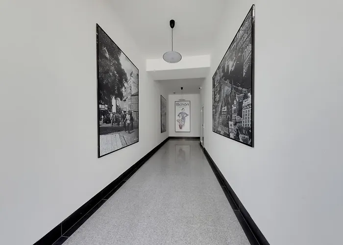 Shone Old Town 2 Bedroom Апартаменты