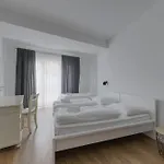 Shone Old Town 2 Bedroom * Bratislava
