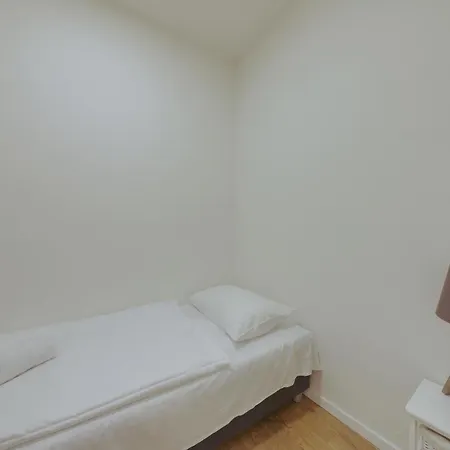 Shone Old Town 2 Bedroom דירה *