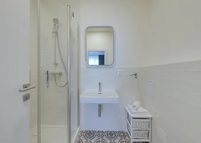 Shone Old Town 2 Bedroom براتسيلافا